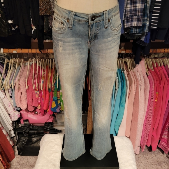 Refuge ♡ Sweet Cute 'n Sexy Denim Faded-Distressed-Embroidered Blue Jeans 7S - Picture 9 of 17